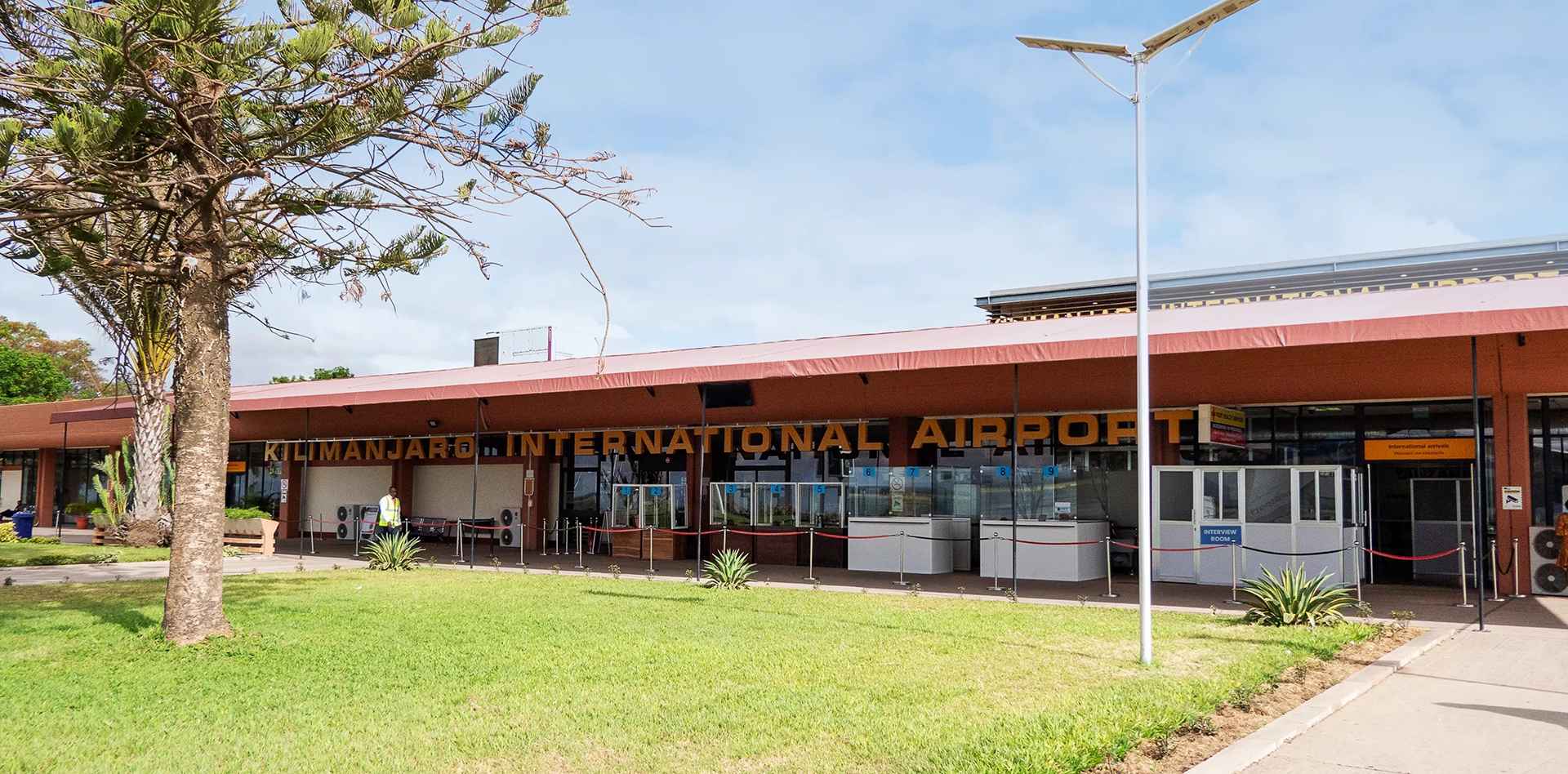 Which Airport Should You Fly Into for a Kilimanjaro Climbing Adventure